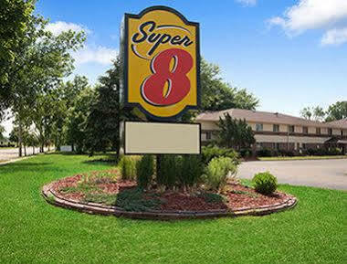 Отель Super 8 By Wyndham Whitewater Wi Экстерьер фото